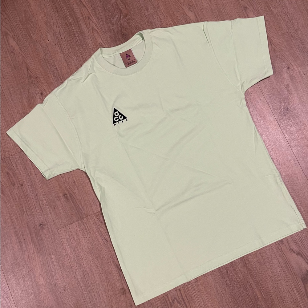 Nike ACG Logo Tee Barely Volt T-Shirt Size Small